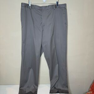 Dockers Men's premium Flat Front Pant size 42-32